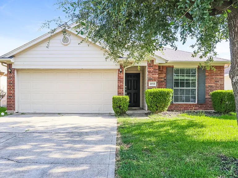 4018 Falvel Shadow Creek Dr — Photo 1