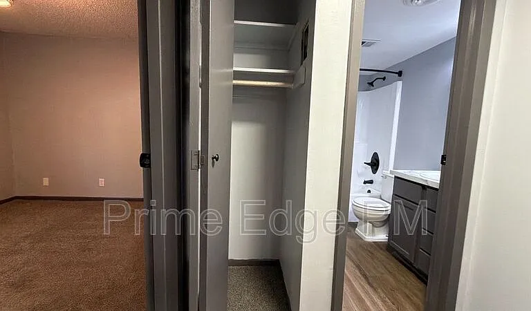 2343 B St #1 — Photo 12