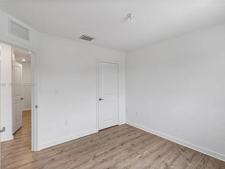 1385 NW 208th Ter #1385 — Photo 33