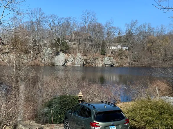 (undisclosed Address), Branford, CT 06405