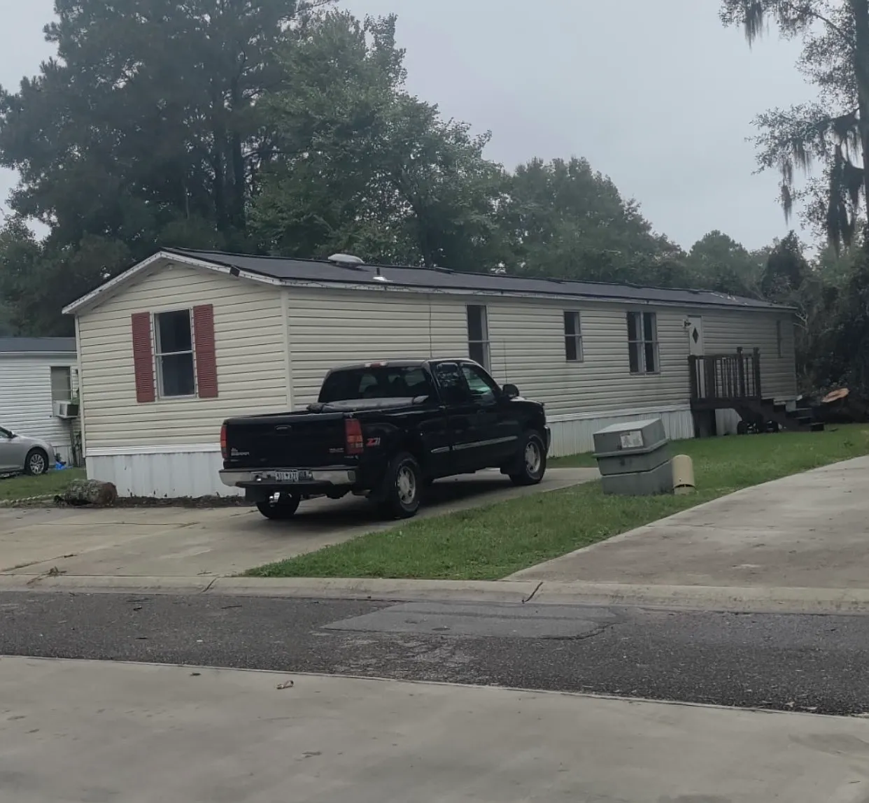 3 bed, $1,200 — Photo 1