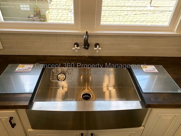 1144 E Appleton St #2 — Photo 17