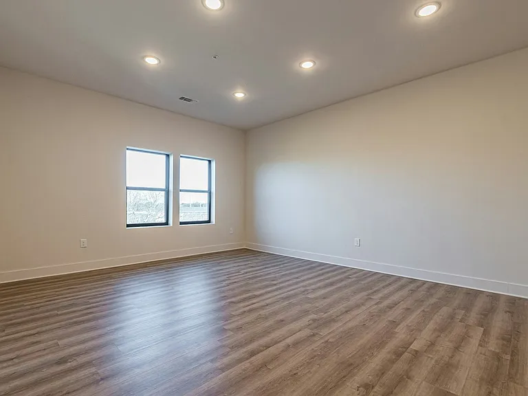 112 Rogers St NE #601 — Photo 11