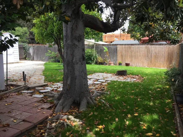 11439 Cumpston St, North Hollywood, CA 91601