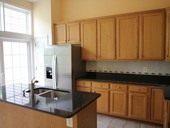 3rd image of 13418 Matthews Vista Dr