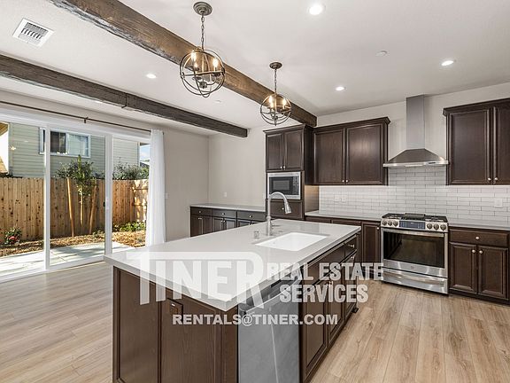 2nd image of 8937 Fair Oaks Blvd