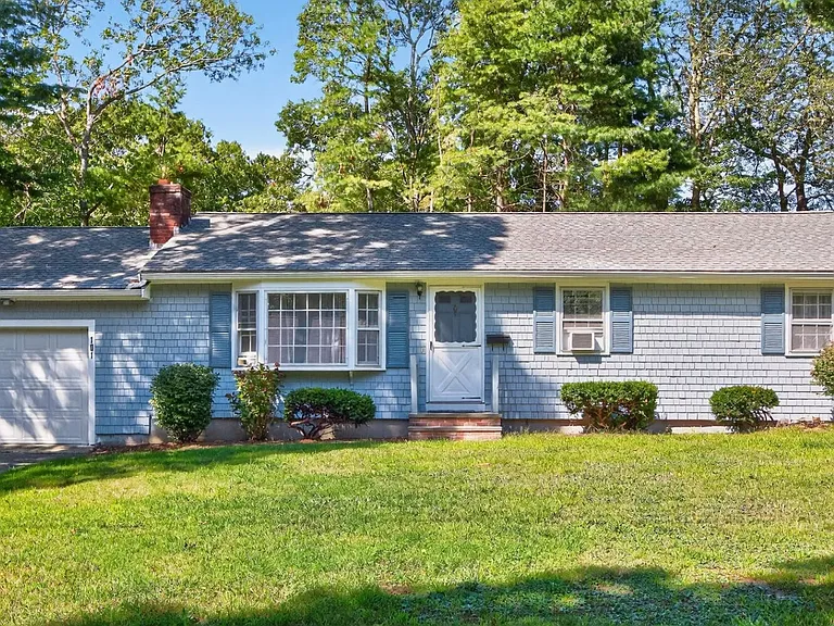 101 Longfellow Dr — Photo 10