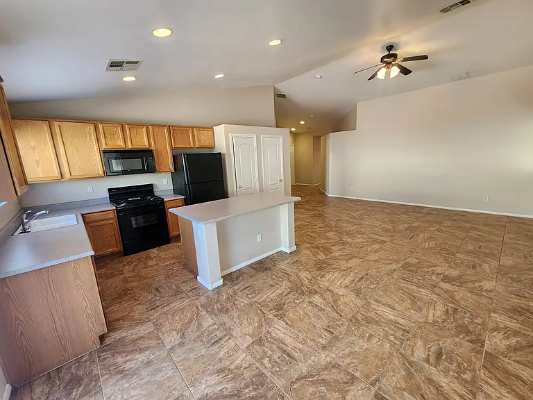 616 Seneca Ridge Ave — Photo 6