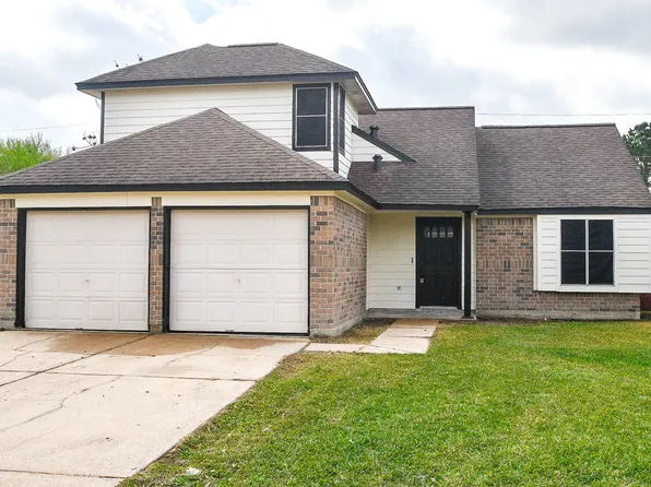 1224 Sagebrush St, Angleton, TX 77515