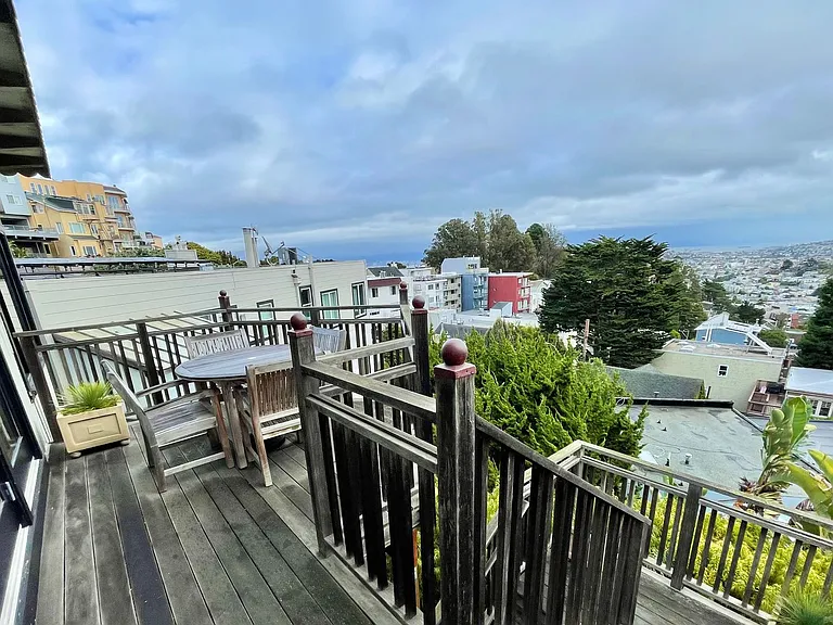 367 Roosevelt Way — Photo 32
