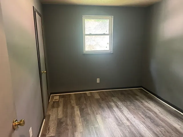 1531 Andrews St — Photo 10