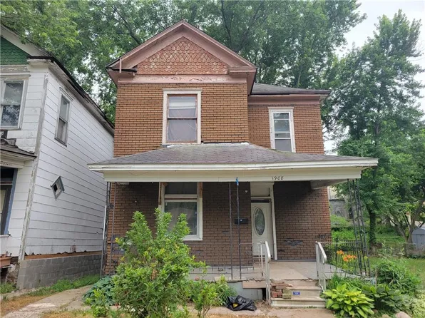 1908 Faraon St, Saint Joseph, MO 64501