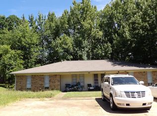 305 Nikki Dr, Longview, TX 75604