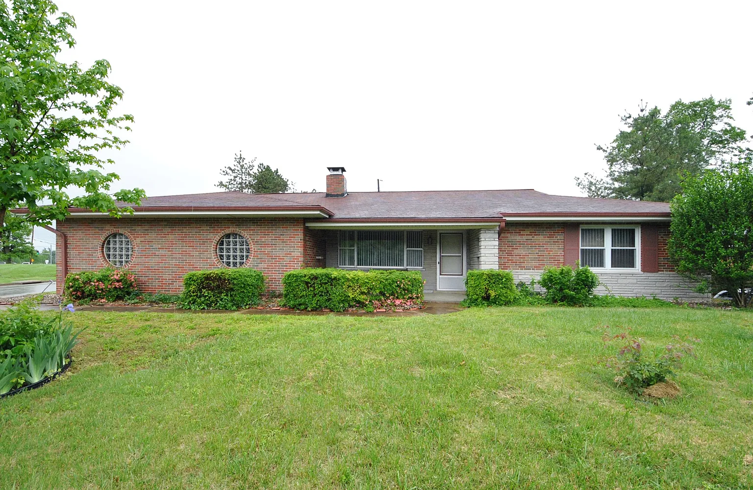 11800 Fairlind Dr photo 1