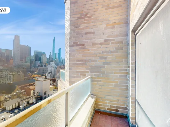 167 East 67th Street image 23 of 33