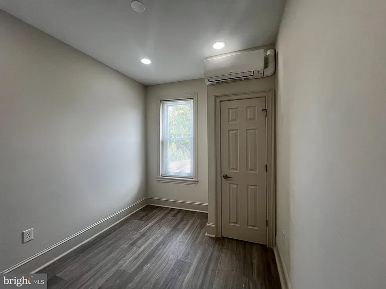 1725 N 27th St #2 — Photo 8
