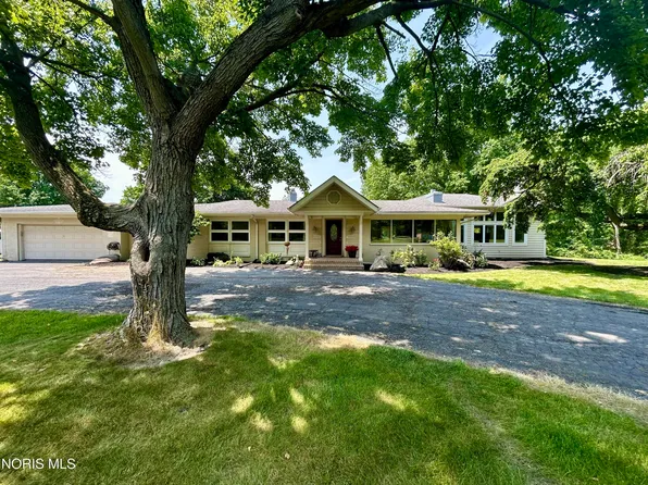 1910 S Holland Sylvania Rd, Maumee, OH 43537