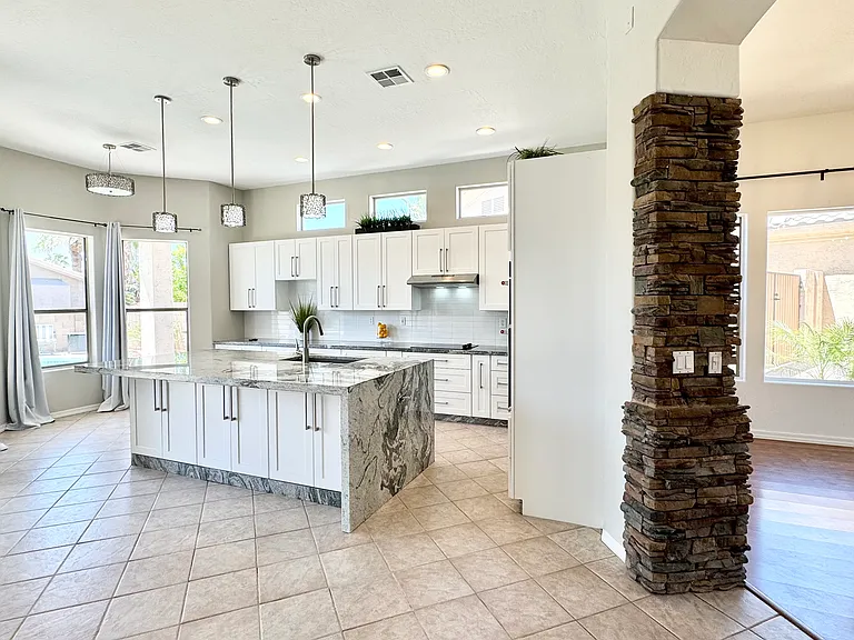 20906 N 56th Dr — Photo 12