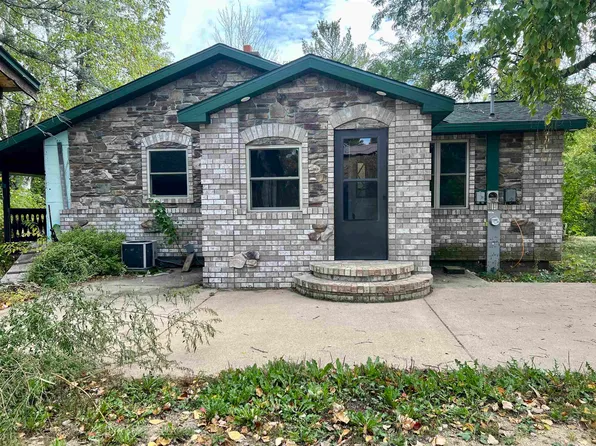 N3052 State Road 15, New London, WI 54961