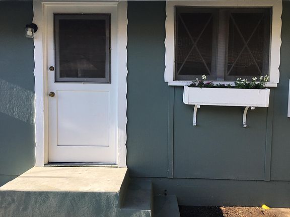 2nd image of 44 N San Marino Ave