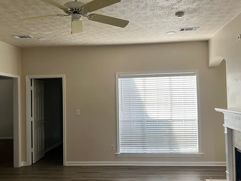 4712 Harvest Way — Photo 4