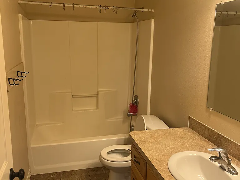 364 Bare St #1 — Photo 4
