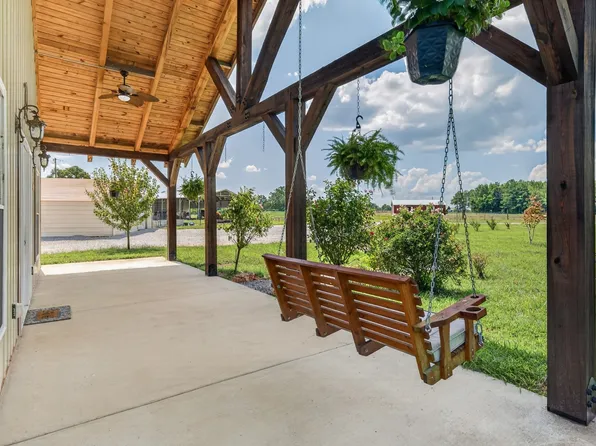 1241 Johnson Branch Rd, Pulaski, TN 38478