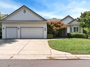 665 N Crest Ridge Ct, Wichita, KS 67230