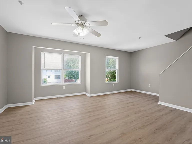 4630 Warren Tree Way — Photo 14