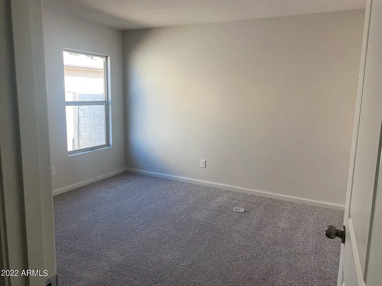 2052 E Velvet Pl — Photo 7