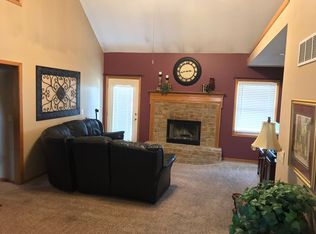1205 NE Colleen Dr, Lees Summit, MO 64086