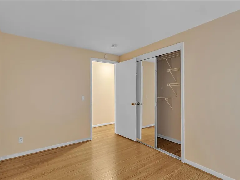 116 Segsbury Rd — Photo 34