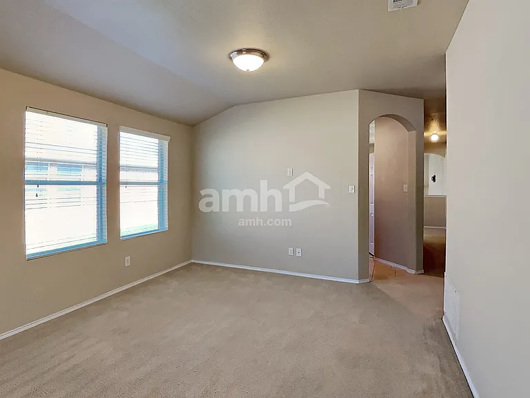 866 Fannin Dr — Photo 9