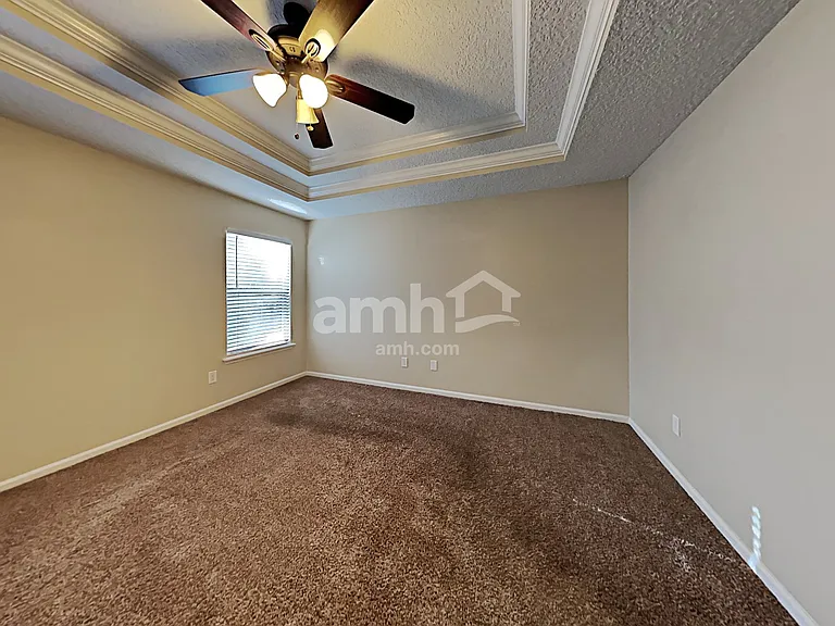 11390 Oaklawn Rd — Photo 9