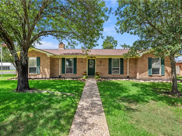 2401 Hillside Dr, Bryan, TX 77802