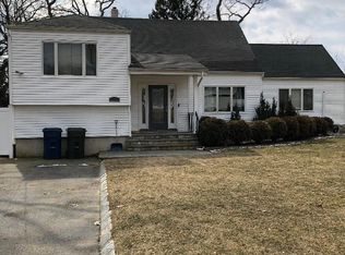 248 Jerome Ave, Oakhurst, NJ