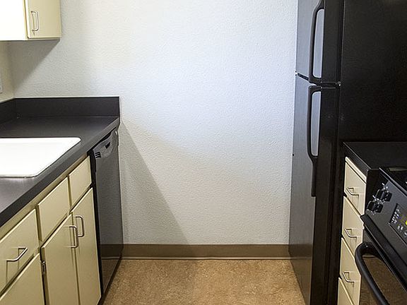 3rd image of 1800 Cal Young Rd #65