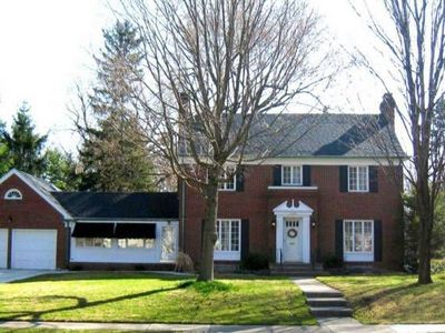 1040 Roxburgh Ave, East Lansing, MI, 48823