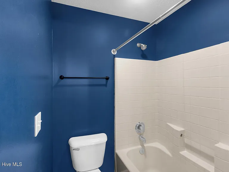 123 Luke Ct — Photo 12