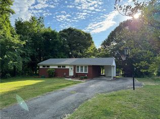 3338 Oliver Hills Rd, Greensboro, NC 27406