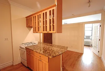 Rented by Urban Real Estate Property Group Inc