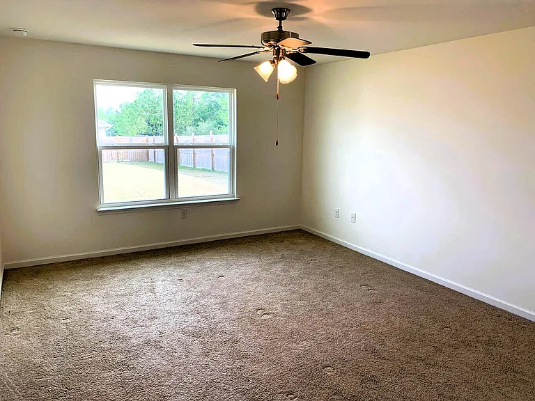 4924 Kensington Ln — Photo 7