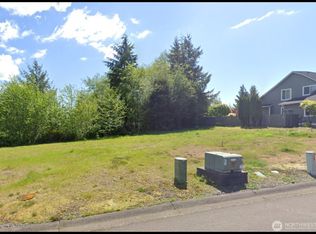 1412 Grays Pointe Ln, Aberdeen, WA 98520