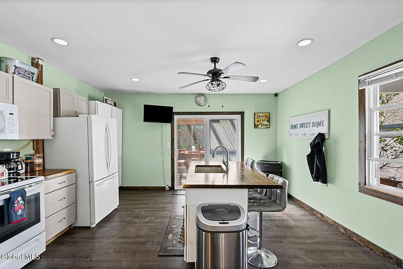 5th image of 106 Cumpston Street