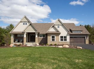 483 Summit Rdg, Hudson, WI 54016