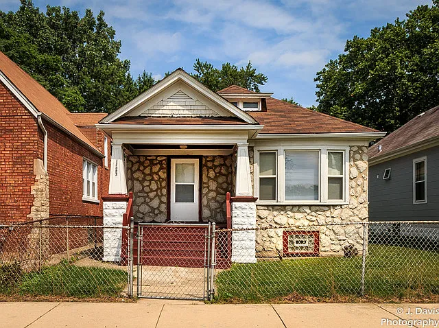 11327 S Eggleston Ave photo 1