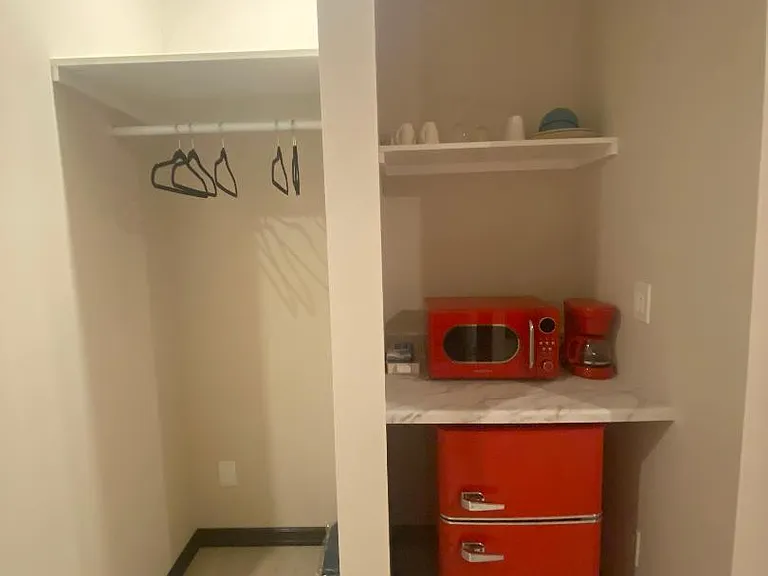 158 W Holt Ave #B — Photo 2