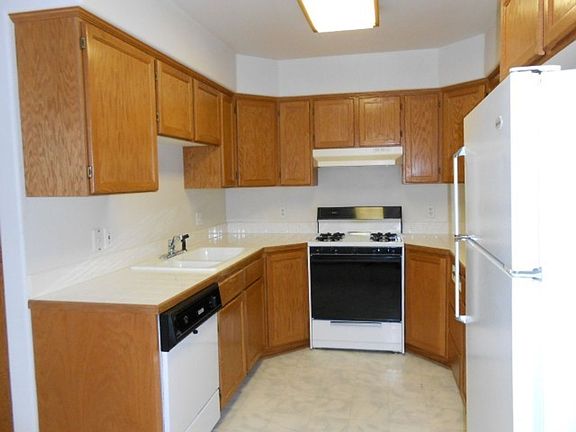 5th image of 1132-1134 NW Ogden Ave #131-1134