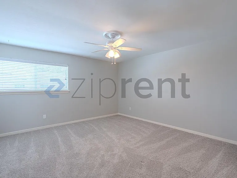10349 Longmont Dr — Photo 16