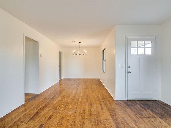 5th image of 1612 Andover Ct